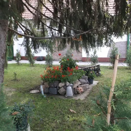 Vali Vendeghaz Guest house Gyula